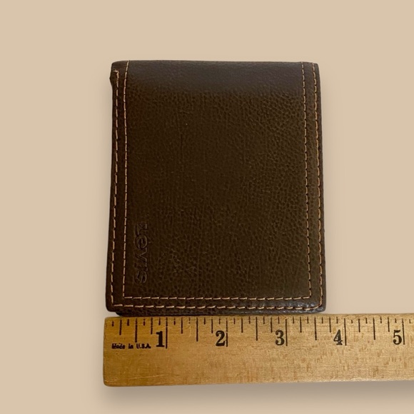 NWT Levi’s Brown Leather Mens RFID Extra Capacity Slimfold Wallet - Picture 15 of 16